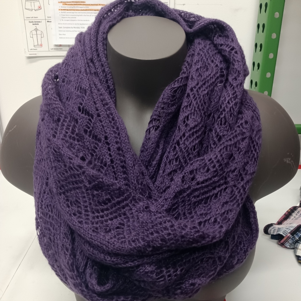 BP purple knitted infinity scarf NWOT
